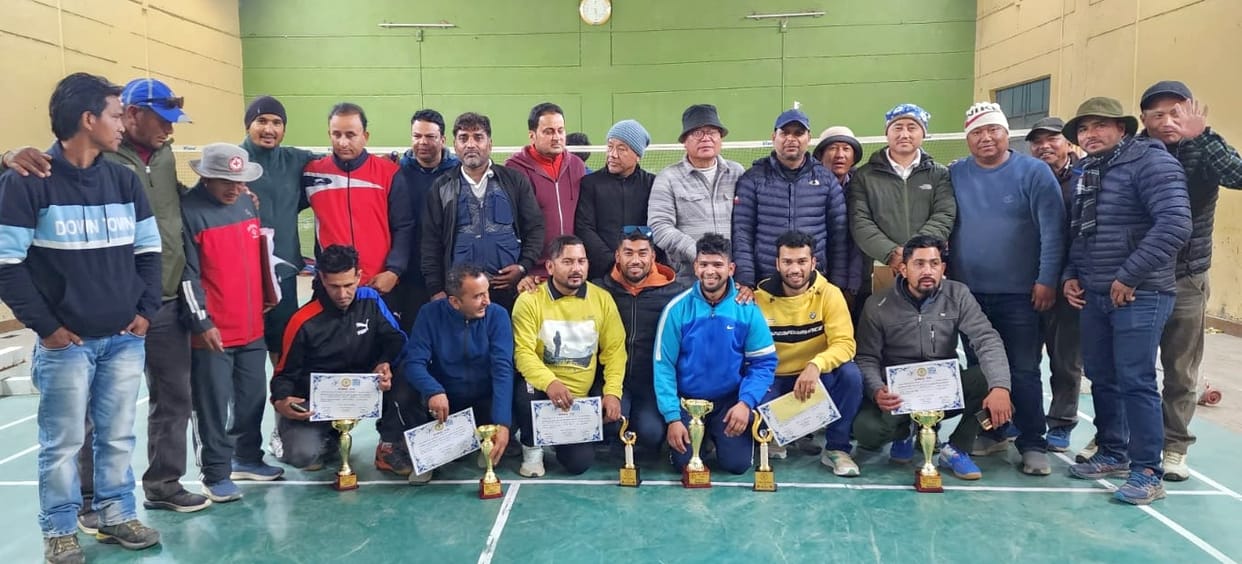 Bone won the volleyball trophy by defeating Dugtu.
