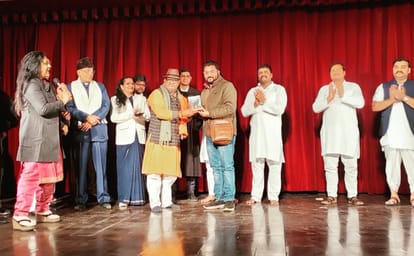 Staging of 'Pranam Kakori' appreciated in Ghaziabad