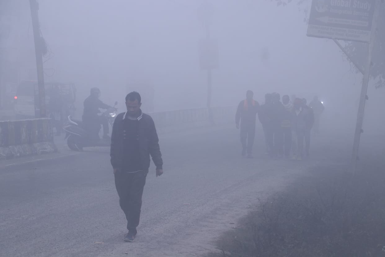 Kashipur in the grip of cold wave, silence in the markets