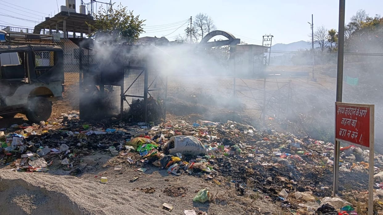 Garbage is being burnt in dustbins in rural areas