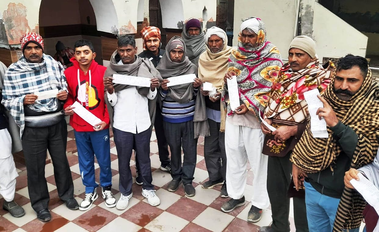 Electricity consumers raised slogans against the corporation
