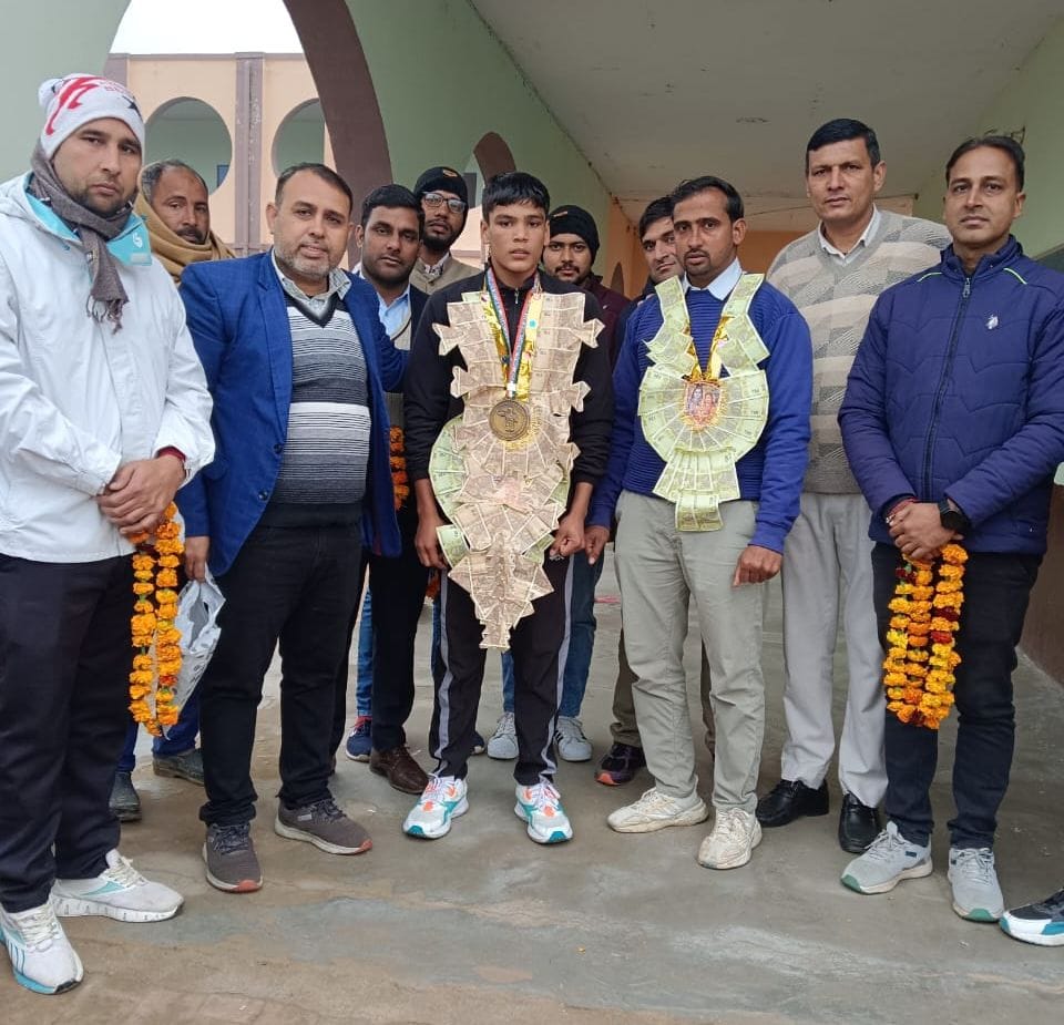 Sahil Mor won gold medal in All India Boxing