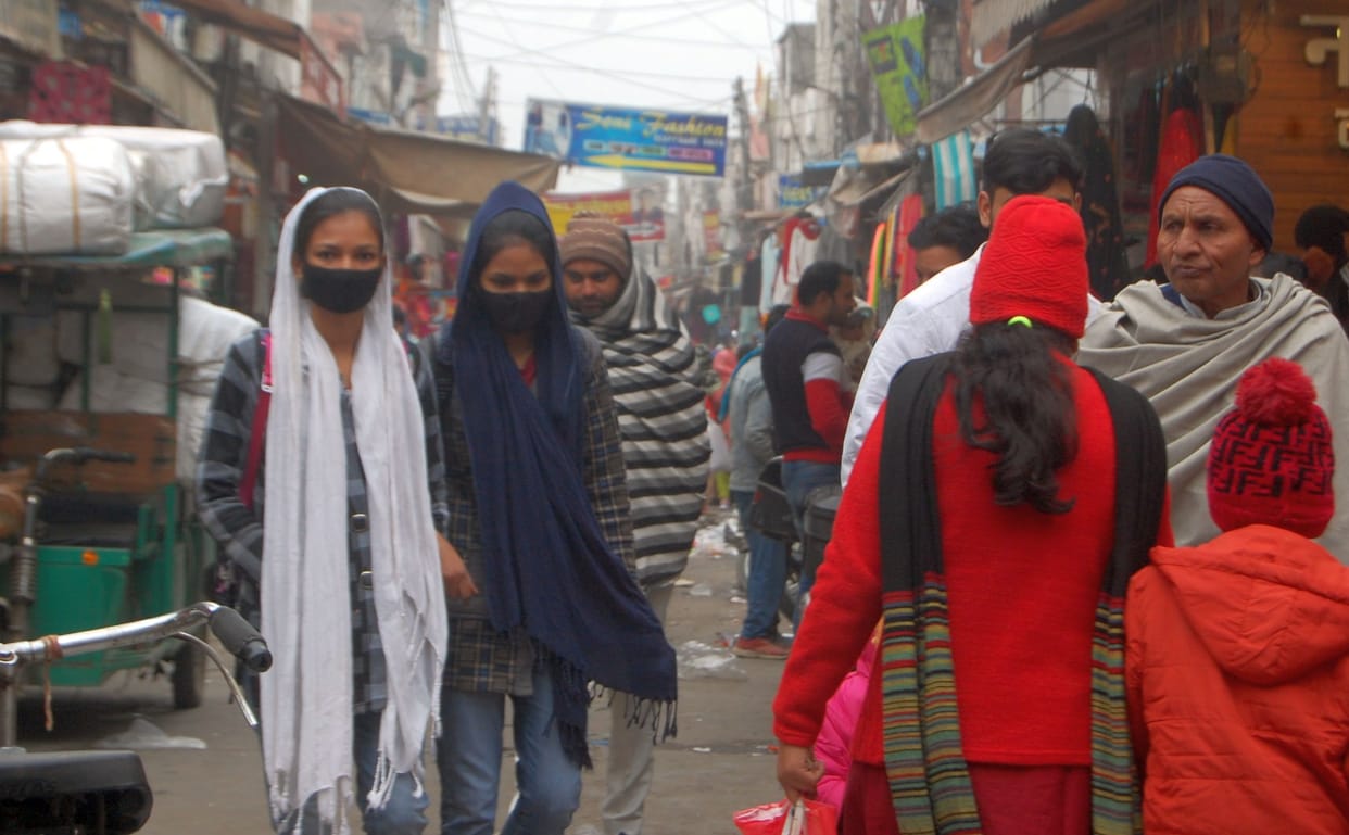 When wind speed stopped, fog and pollution increased