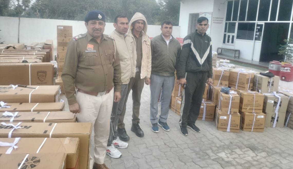 Detective Staff Loharu recovered huge quantity of liquor in a truck loaded with bicycles, driver arrested