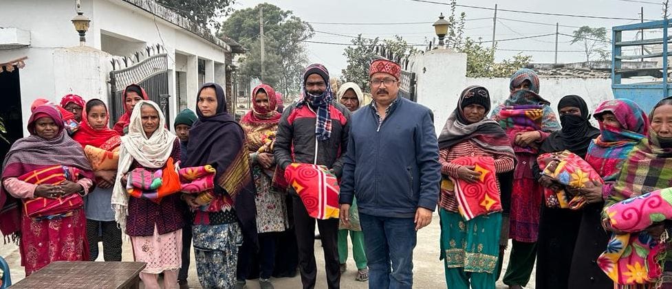 Blankets distributed to 100 needy