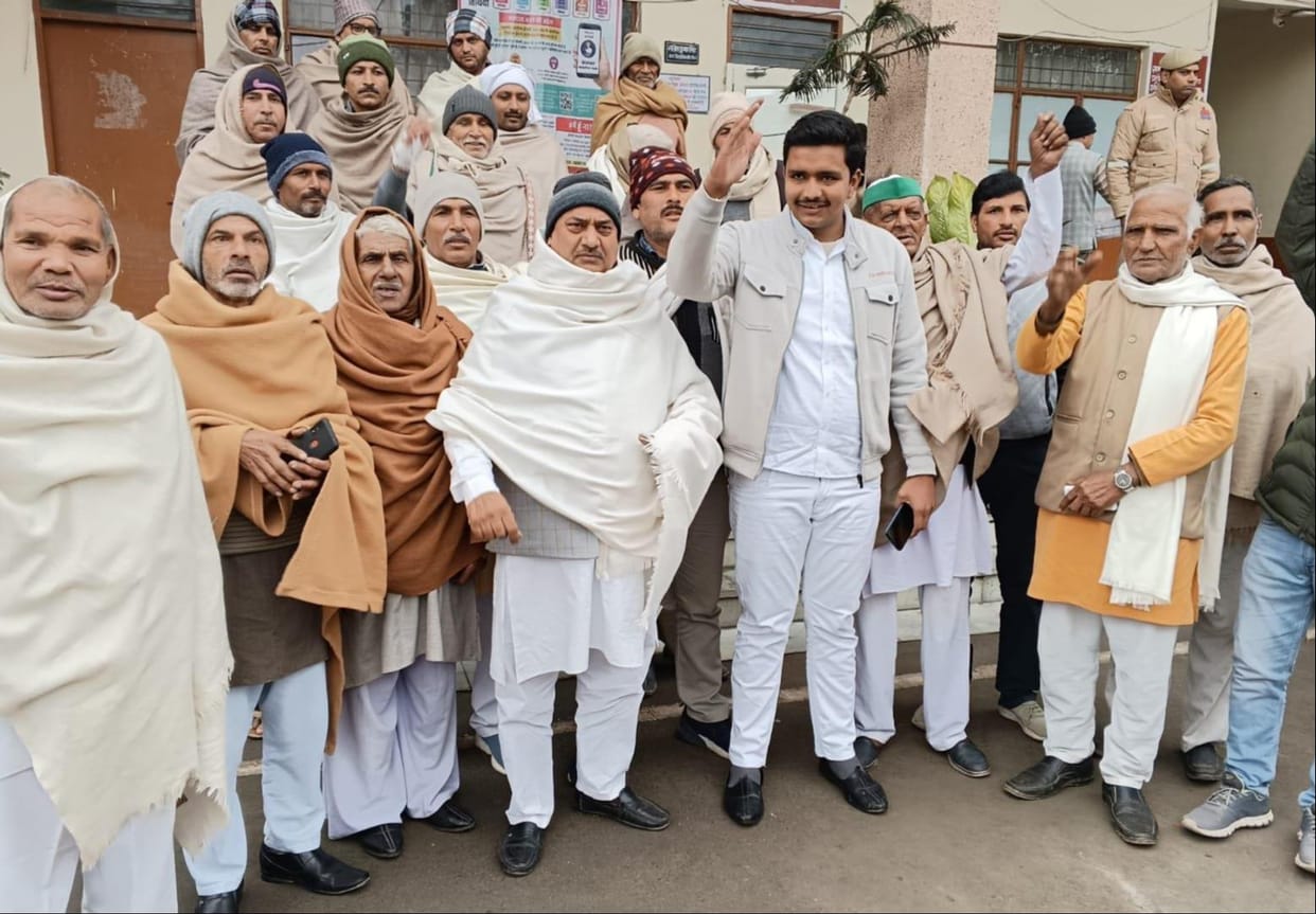 Farmers demanded outstanding sugarcane payment of Rs 221 crore