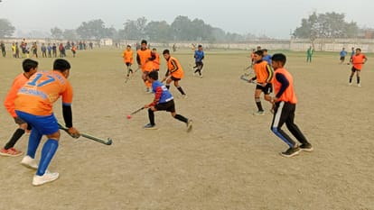Coach not found for badminton, hockey found in one state - one sport