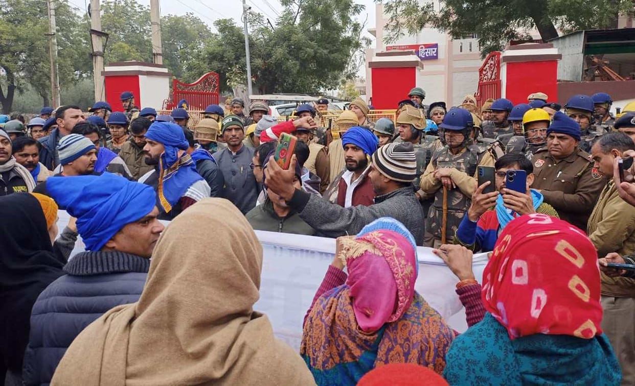 Gheraoed the city police station due to non-arrest of the accused
