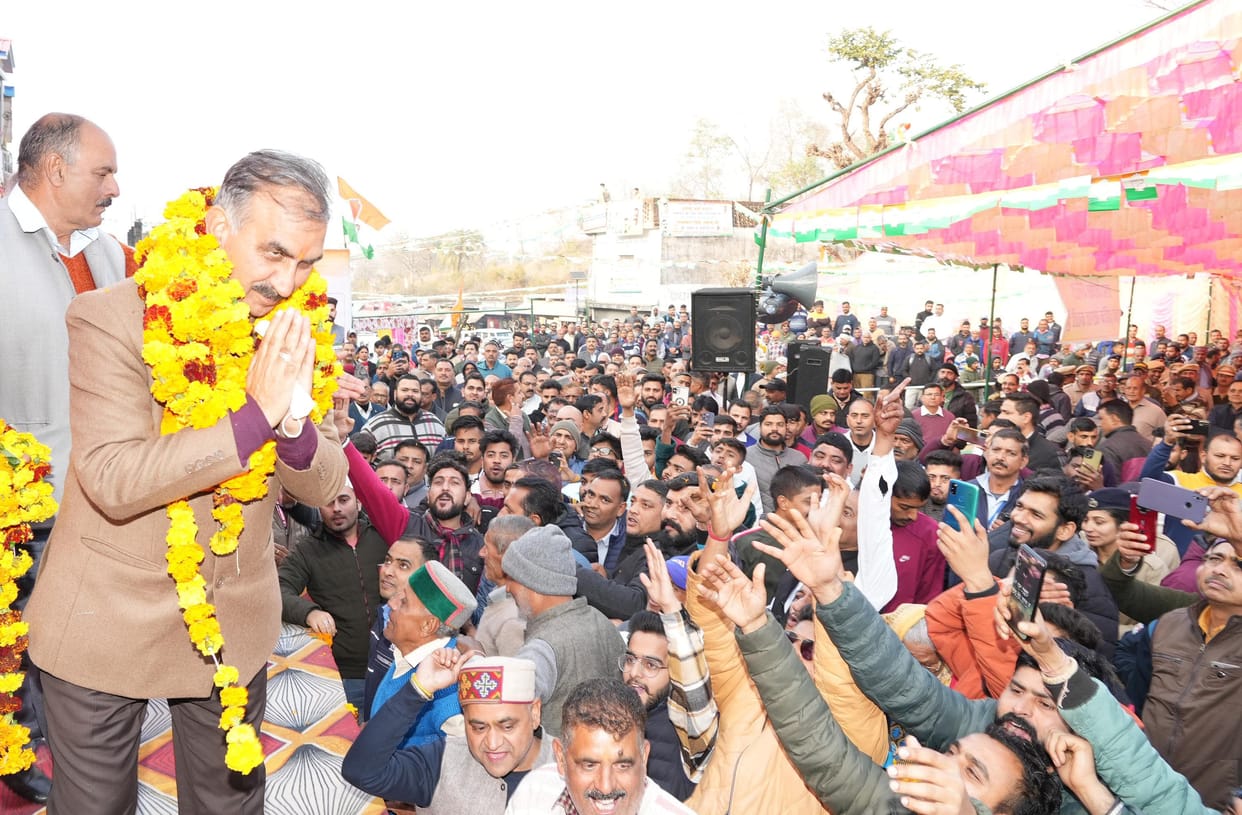 CM gave a gift worth crores to Nadaun, announced to build an indoor stadium in Khari