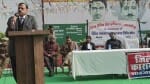 जिला कारागार में आयोजित विधिक साक्षरता एवं जागरुकता शिविर में बोलते अधिकारी। संस्था