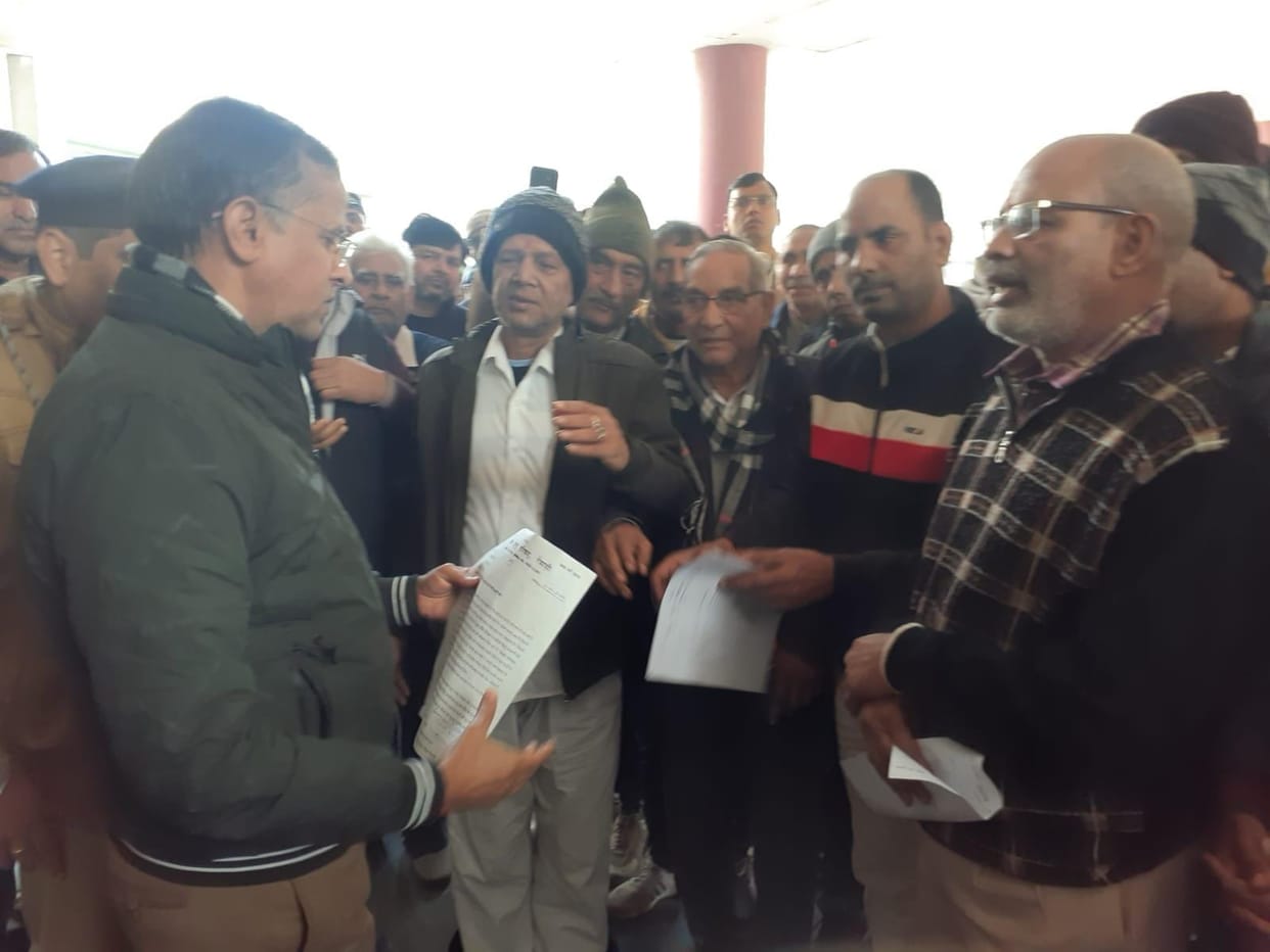 Demand for arrest of Mahesh Panchal's murderers