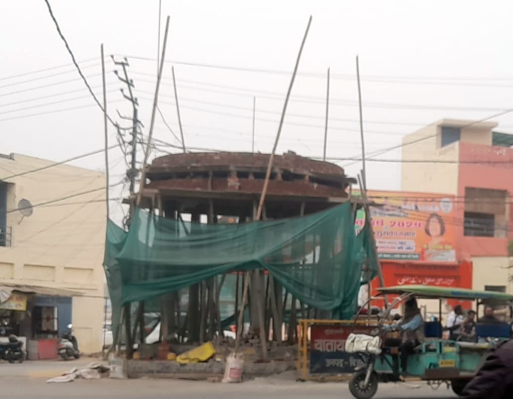 Chaudhary Charan Singh Chowk will become model in the city