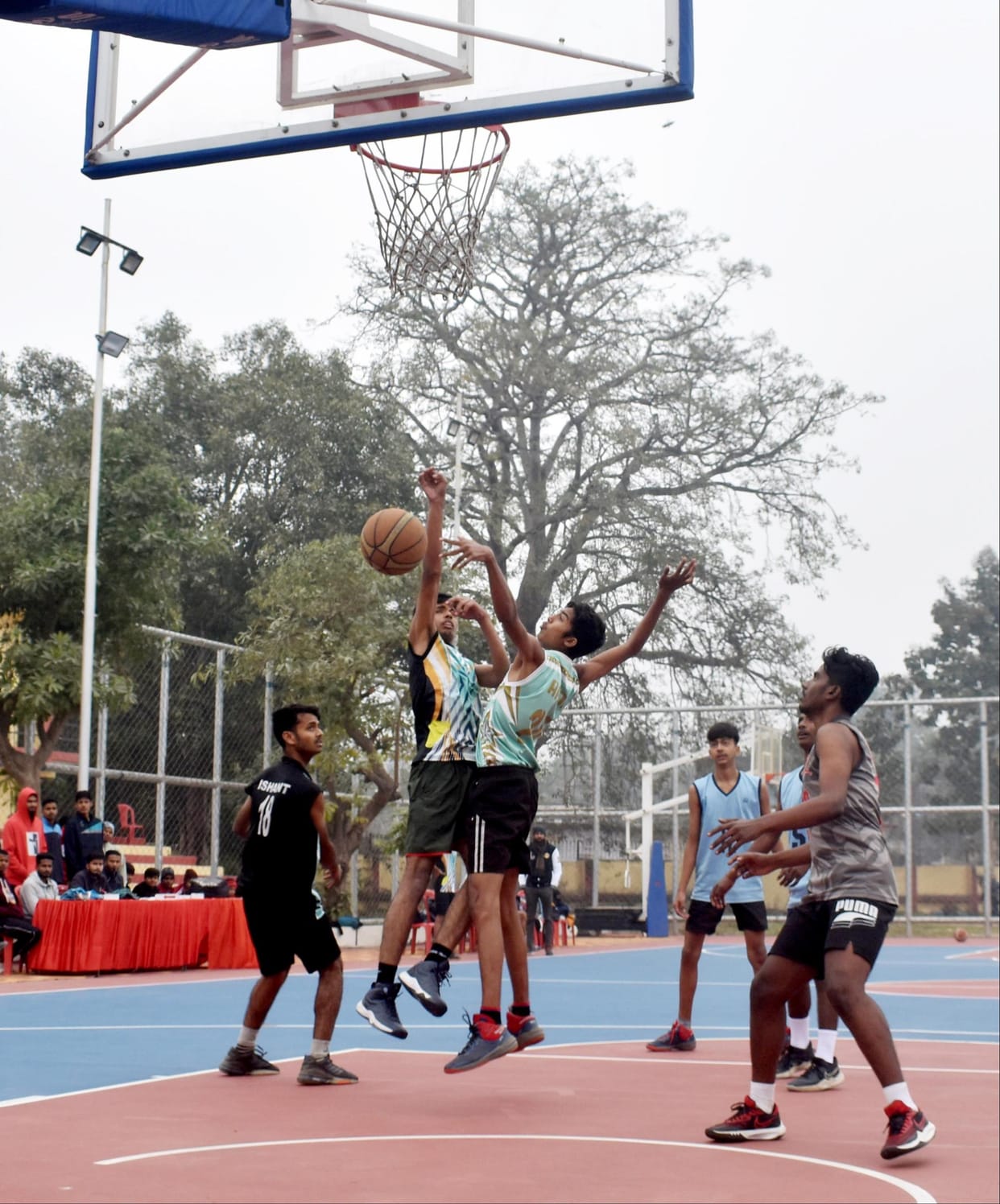 Lakshya Academy became champion in basketball and Regional Stadium became champion in hockey.