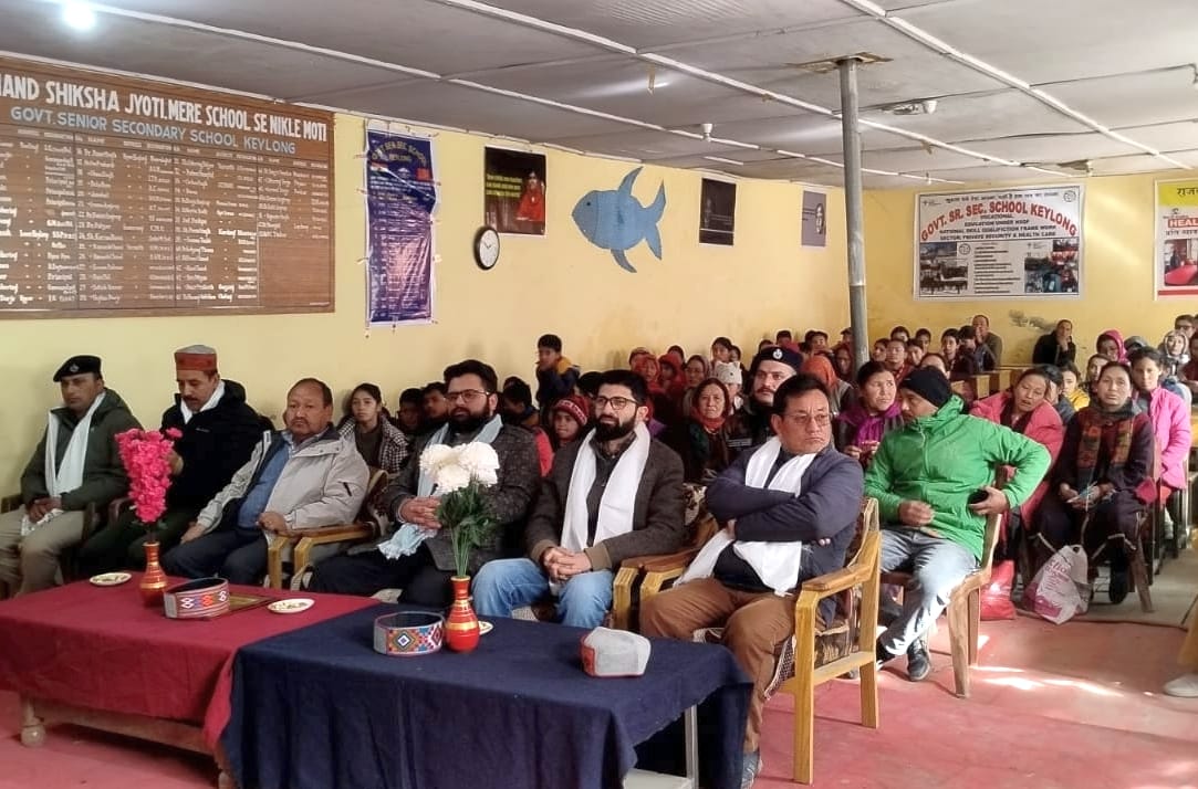 Speech competition in Keylong, Simran stood first