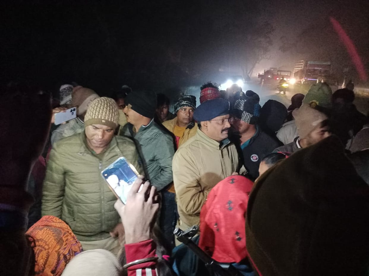 Youth dies, angry family members block the road