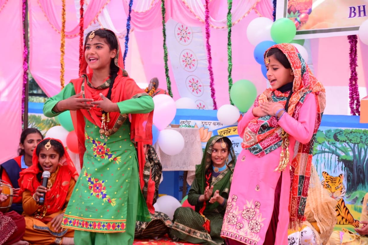 barog banedi school organised annual function