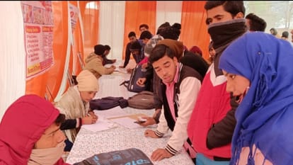 Only 488 youth registered against 590 posts, 128 got jobs.