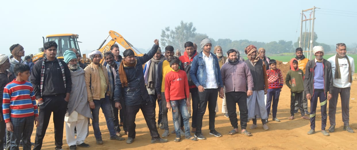 Construction of National Highway stopped for five hours for underpass