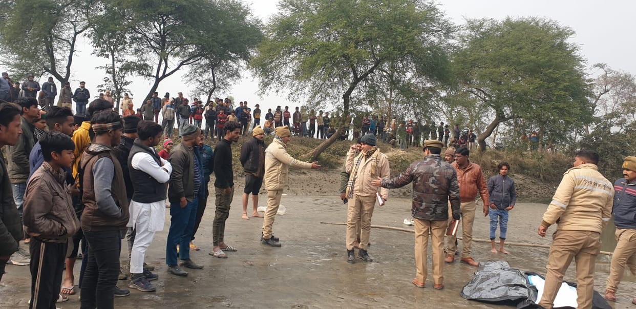 missing youth dead body found in canal in lakhimpur kheri