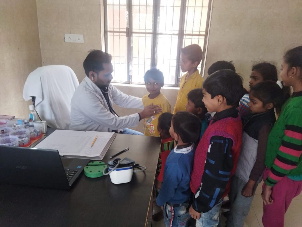 Innocent children are suffering from tonsils along with pneumonia.