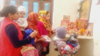 On 22nd, devotees of Ram will apply their Tilak with Roli and worshiped Akshat.