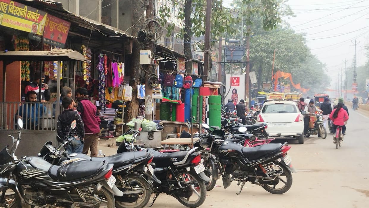 encroachment from bank chauraha to nedula