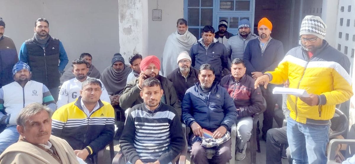 Meeting of Public Health Department employees regarding the siege