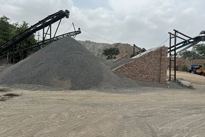 Team raids crusher of Nalagarh MLA and his brother in Himachal Pradesh