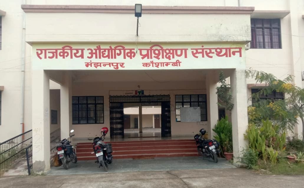 Salary stopped of teacher and his partner accused of molesting student