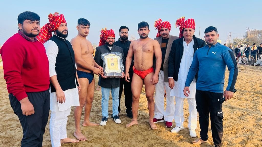 Hitesh wrestler of Bamnoli won the title of Bharat Kesari