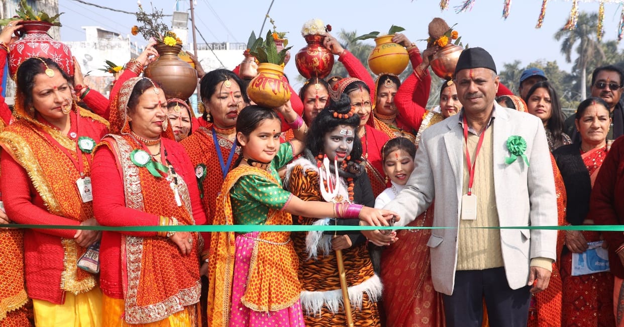 Tile Dharu Bola song created a stir