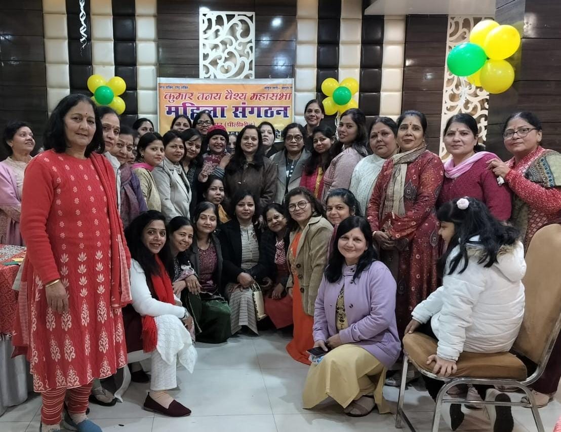 Richa became president of Kumar Tanay Women's Organization, Shweta became secretary.