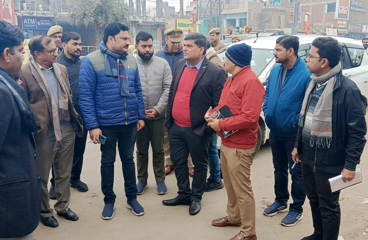 There should be no waterlogging near HN Singh intersection, make preparations from now: Commissioner