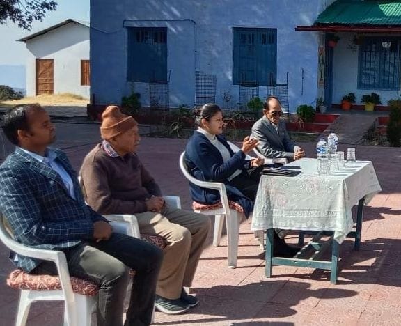 Demand to open Chaubatiya road and road