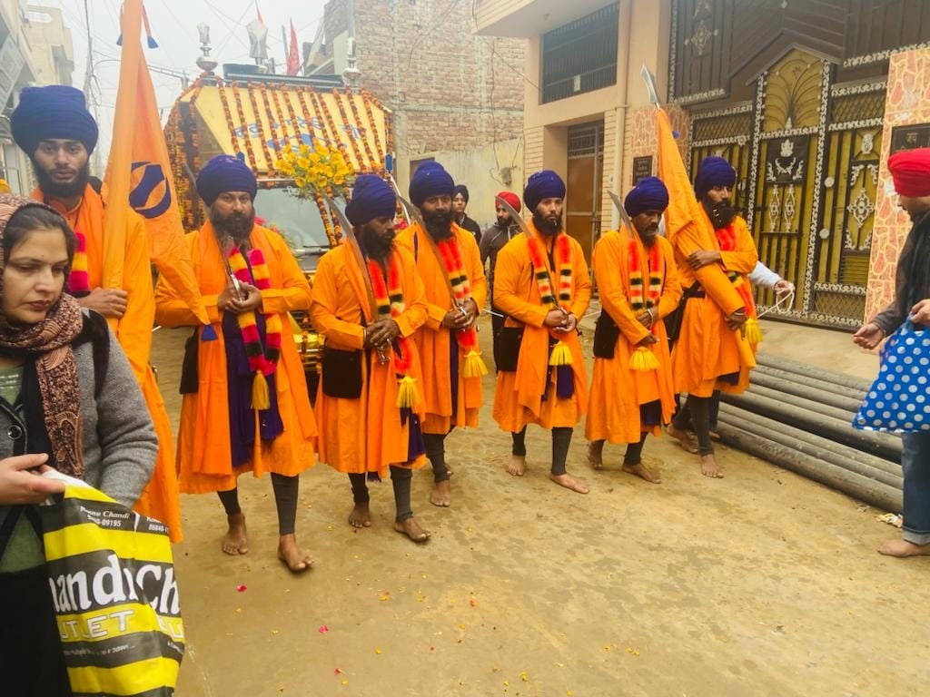 City Kirtan taken out on the occasion of Guru Gobind Singh's Prakash Utsav