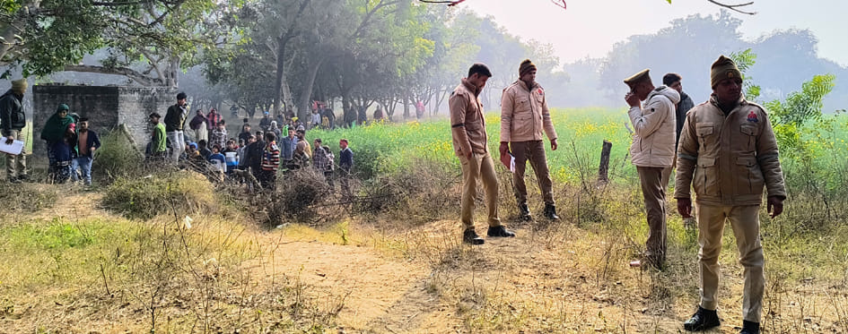 Dead body of unknown youth found hanging on tree
