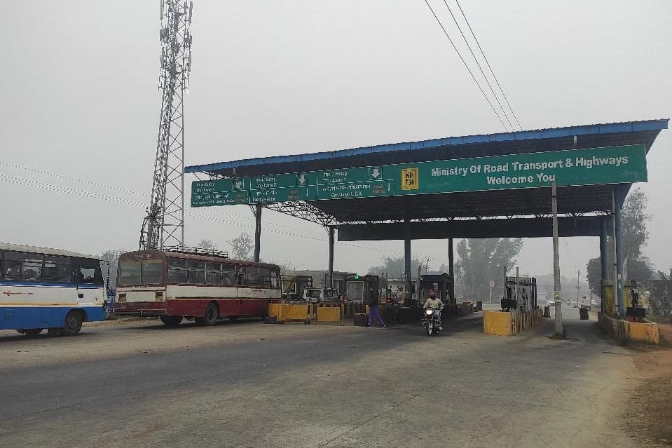 Toll tax is being collected in full, facilities are incomplete