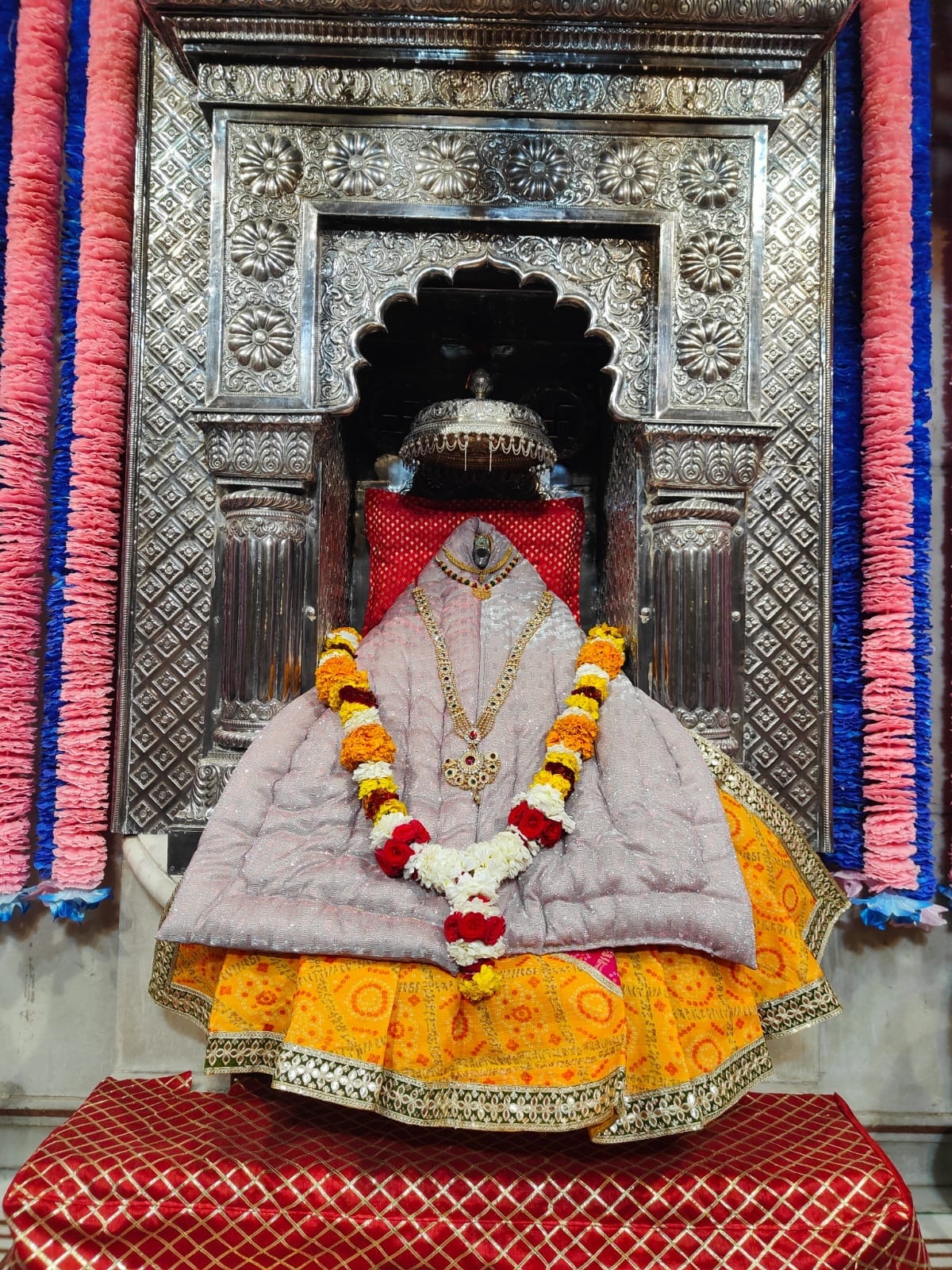 Crowd of devotees gathered on Ashtami, lamps of faith lit