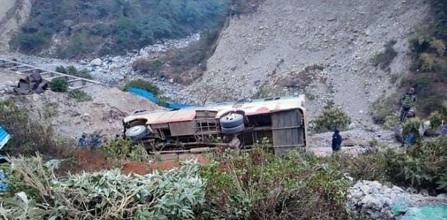 Bus crashes in Nepal's Darchula, 15 injured