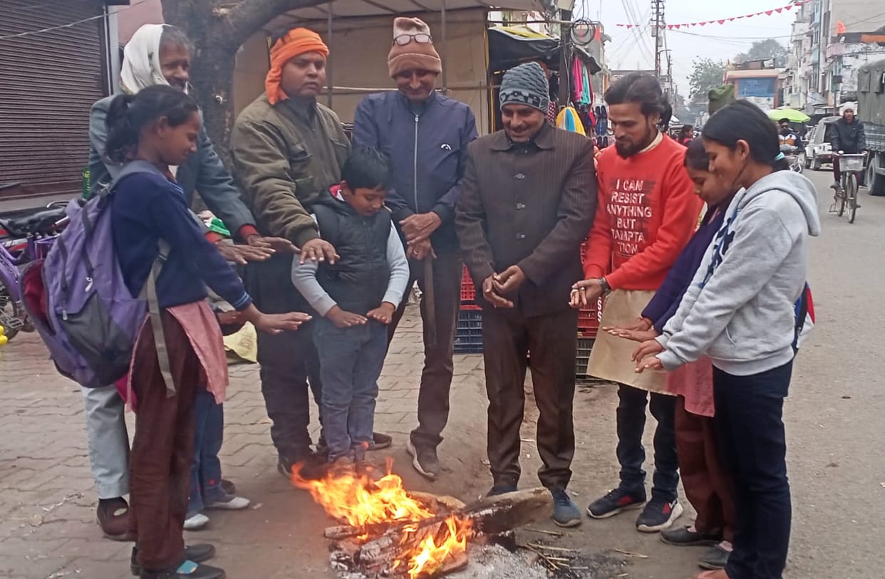 Life affected due to severe cold in the area