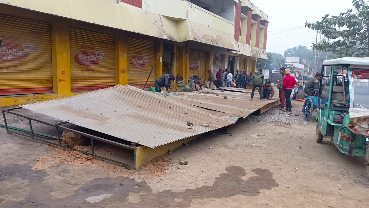 Information given half an hour ago... tin shed broken, sand also filled