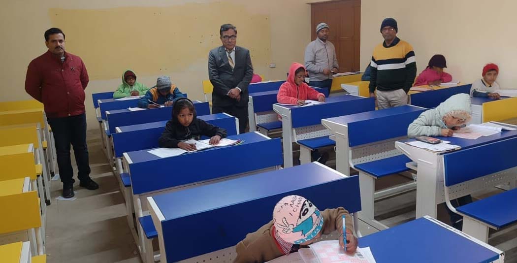 2,502 students took the entrance examination of Jawahar Navodaya Vidyalaya at 12 centers in the district