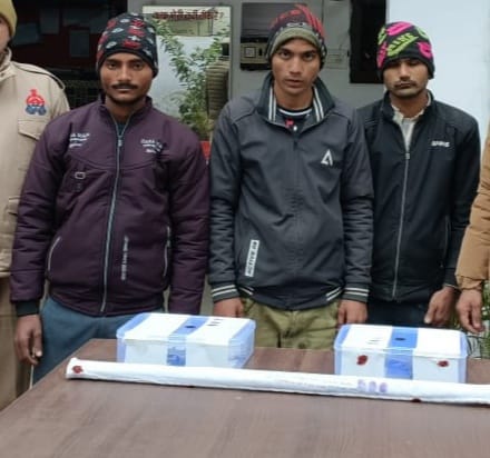 Miscreants planning robbery fired on police, three caught