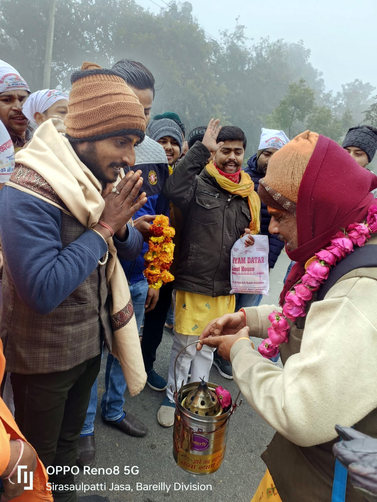Grand welcome of Baba's Akhand Jyoti in Bilsi