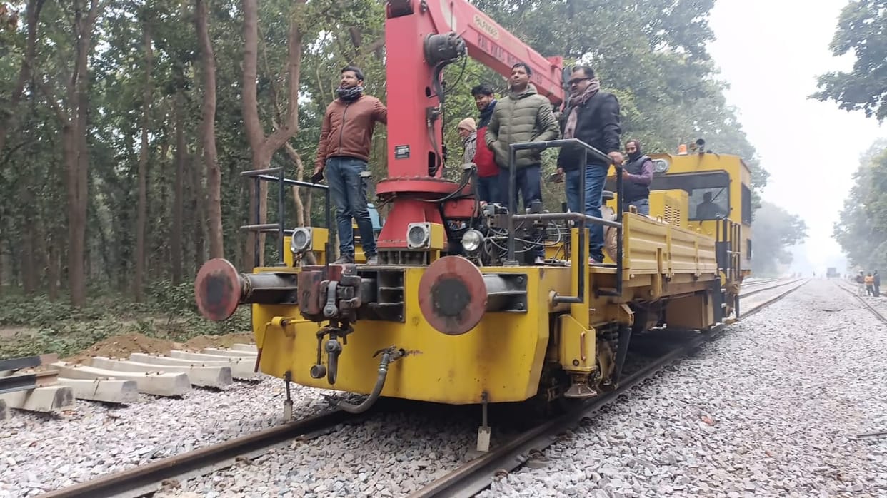 Inspection done for rail electrification from Pilibhit to Mala