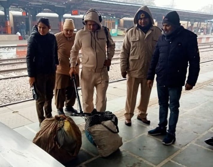 Police launched search operation on Republic Day, bomb disposal squad investigated the railway station