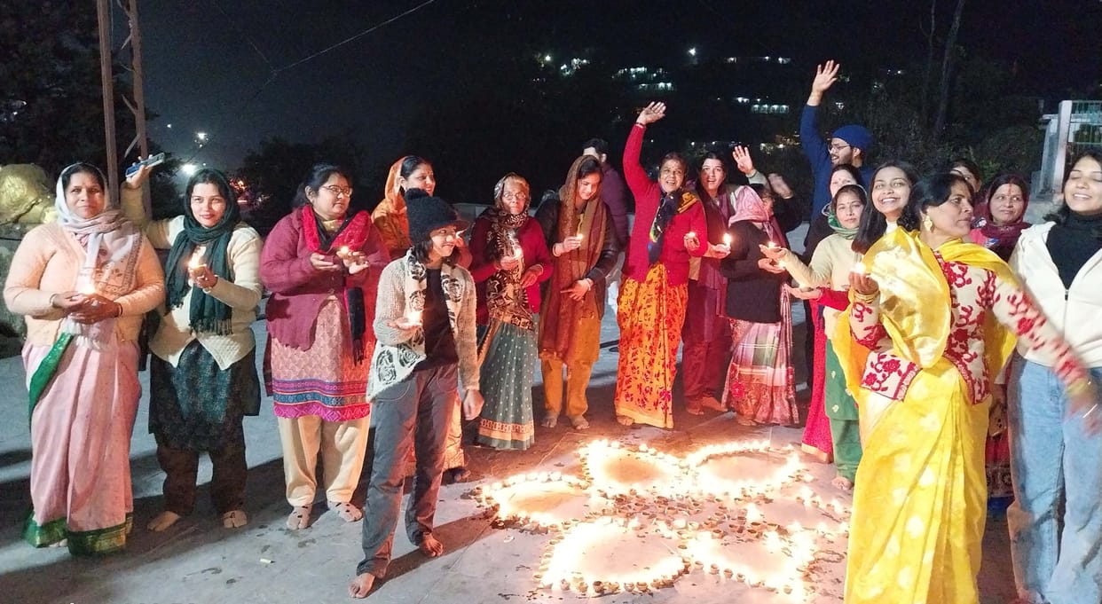 Dipotsav celebrated by lighting 500 candles in Karnaprayag