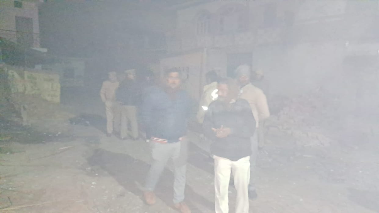 Stone pelting on the procession: Had the police arrived on time, the controversy would not have escalated so much.