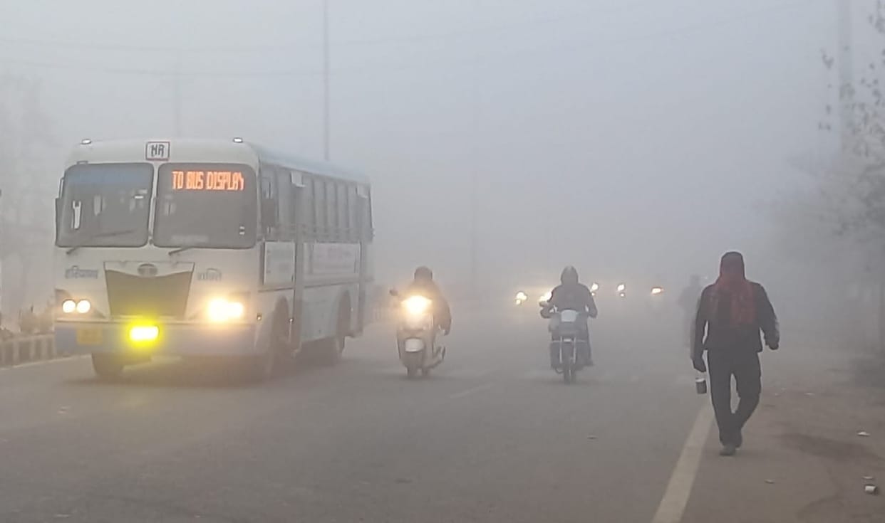 Primary schools opened after holidays, children arrived shivering due to severe cold.