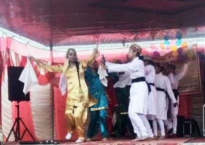 Meritorious students of Jubakhar school honored